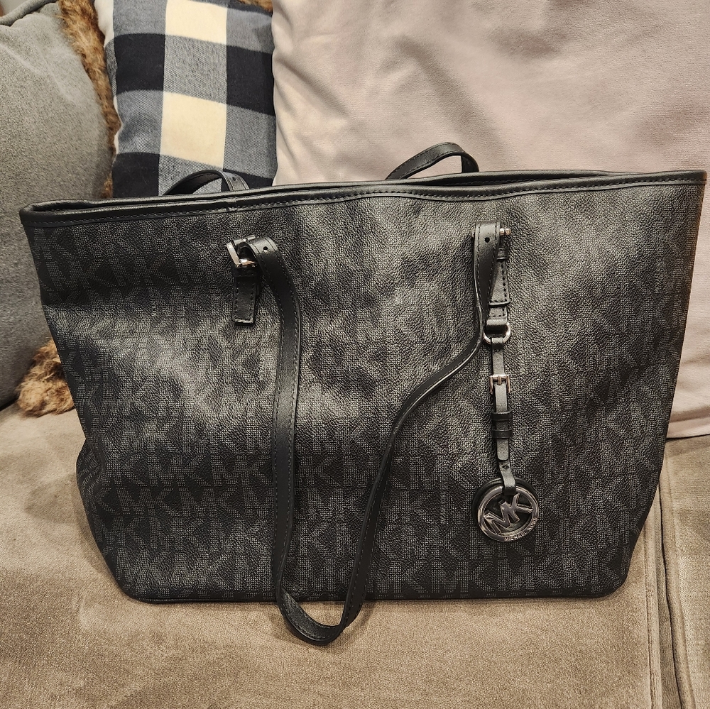 Michael Kors Tote